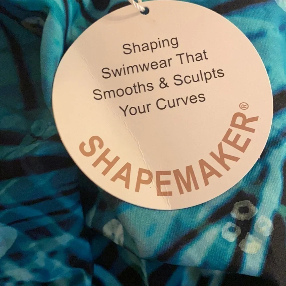 COCO Reef Somba Contour Amaris Colorblock Swimsuit - Picture 7 of 9